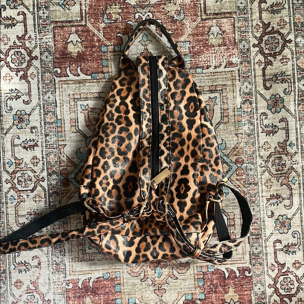 Leopard Print Backpack - Picture 2 of 2
